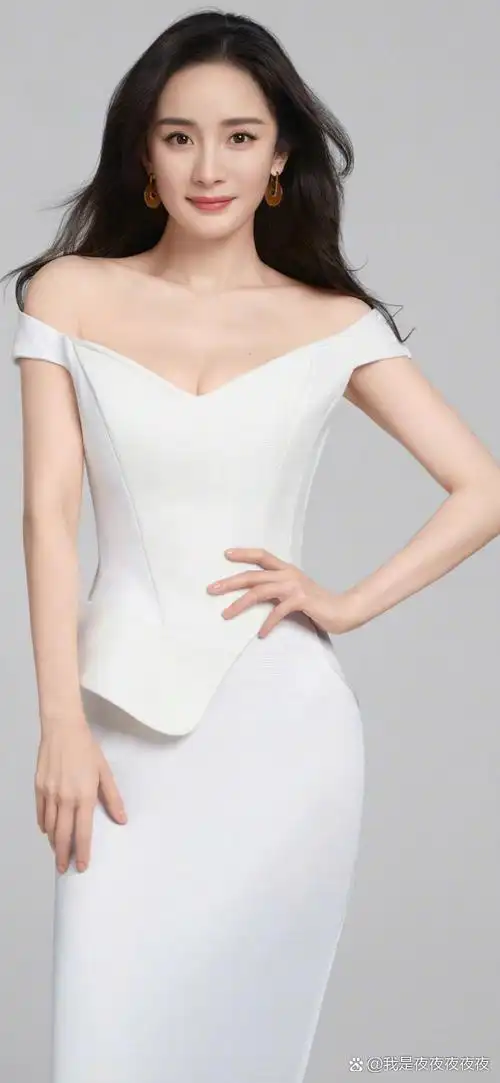 杨幂,中国内地著名女演员,歌手和制片人,1986年9月12日出生于北京