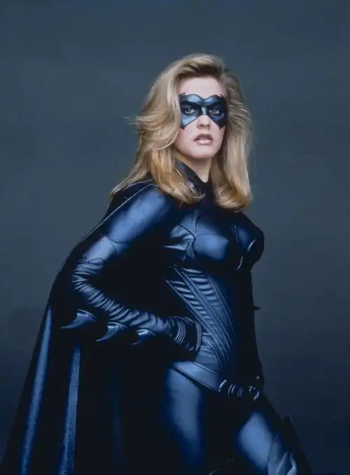 蝙蝠侠与罗宾(1997)的剧照蝙蝠侠与罗宾(1997)的剧照相关人物林志玲