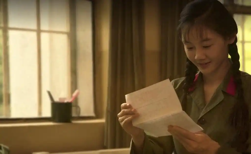 苗苗电影《芳华》剧照图片