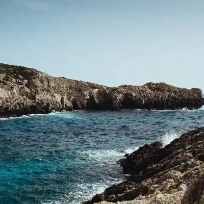 标题为:(海边风景头像,最美大海风景微信头像图片)是由qq头像网为您