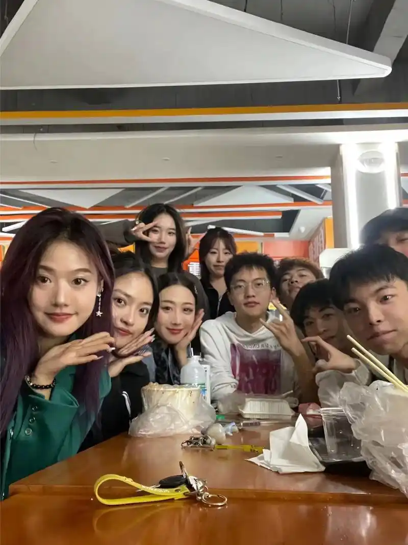 #分享照片 #分享日常 #合照 - 抖音