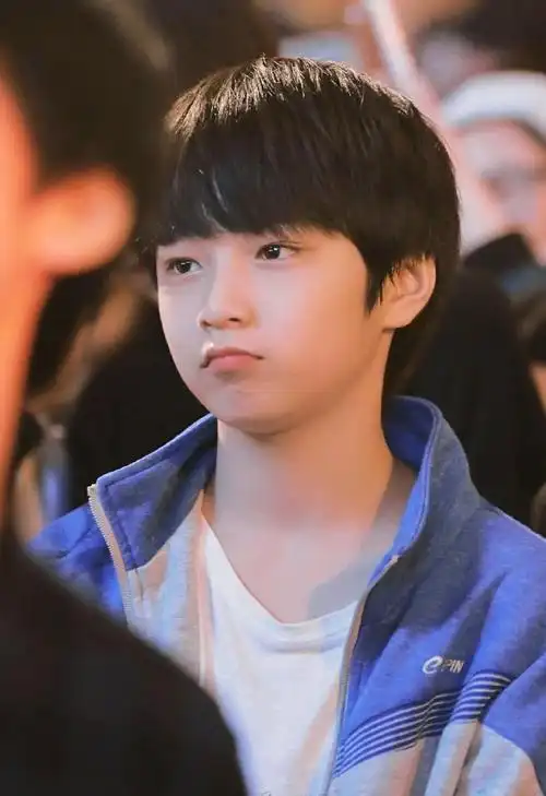 刘耀文绝美侧颜##刘耀文双向温柔