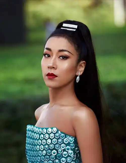 原创曾卖惨吸金今又高调炫富吉克隽逸真把网友当傻子