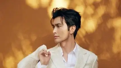 高伟光连发35条动态 与粉丝亲密互动引热议