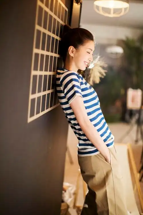 p>江疏影,1986年9月1日出生于上海,中国内地女演员,毕业于 a target=