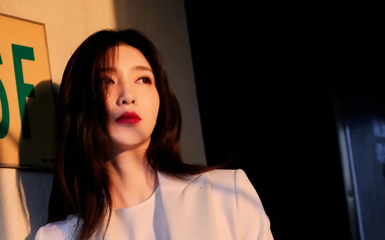 江疏影魅力写真高清桌面壁纸