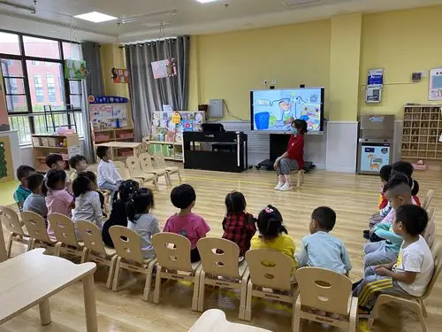 中北镇第二幼儿园博学中二班开学篇之"我们升中班啦"