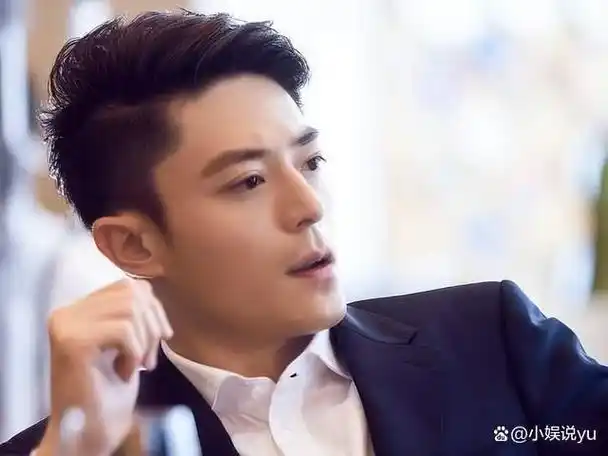 霍建华:不仅仅是颜值的危机,一个明星的转型之路