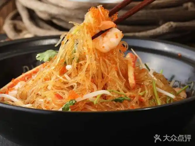 聚福楼鱼翅海鲜酒家海鲜粉丝煲图片