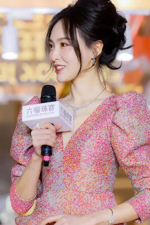 唐嫣北京活动造型##唐嫣活动生图