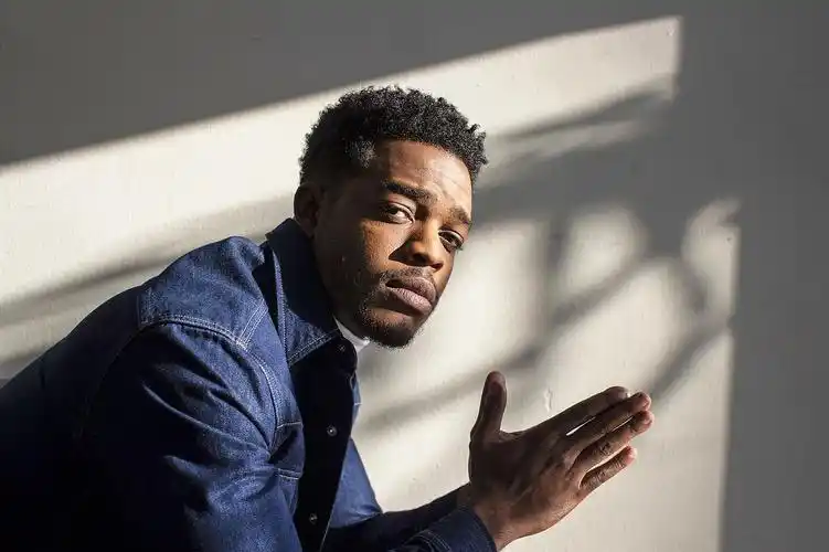 史蒂芬·詹姆士_演员_作品_个人资料_简历_生日_留言 - 酷乐米