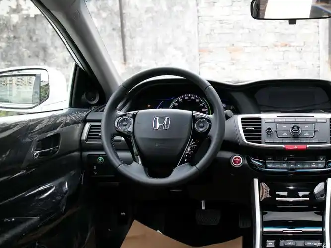 广汽本田 雅阁 2016款 混动 2.0l 锐酷版