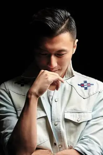 新的一年换发型,参考下谢霆锋的这几款,帅气有魅力