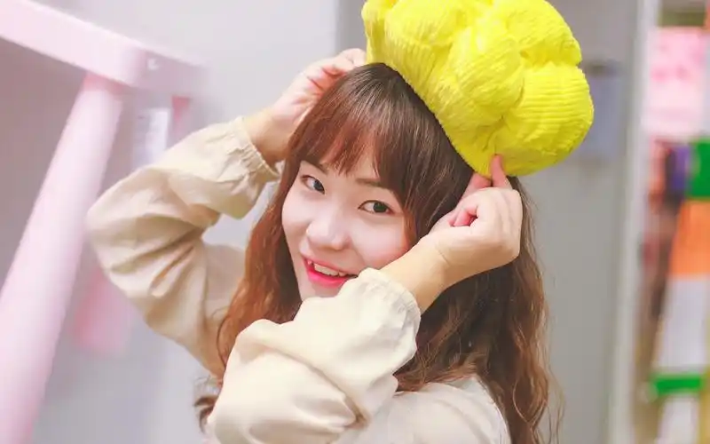 日系甜美文艺女生壁纸