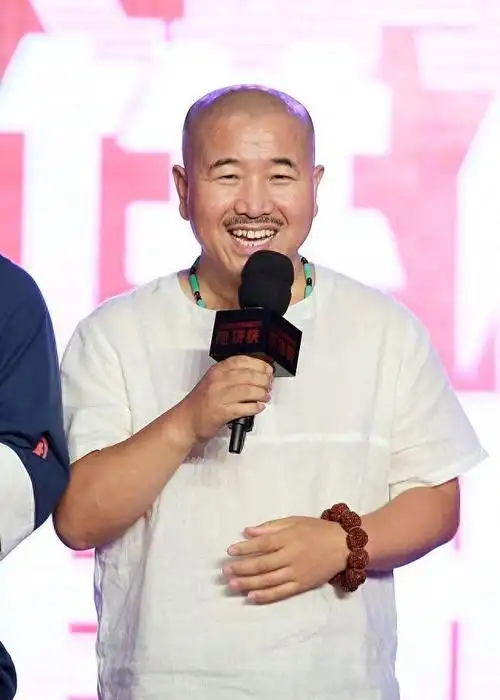 圈——内地男演员赵明远,在电视剧《乡村爱情13》中饰演"刘能"的角色