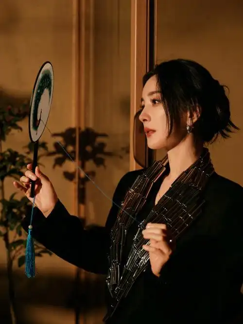 #杨幂背部身材#