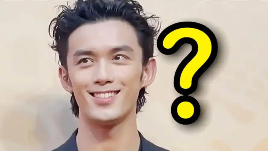 卧槽吴磊怎么变这样了!越来越猴,不笑还好,笑起来好像胡歌!