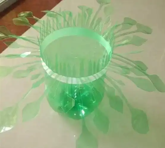 废旧塑料瓶手工制作-变废为宝