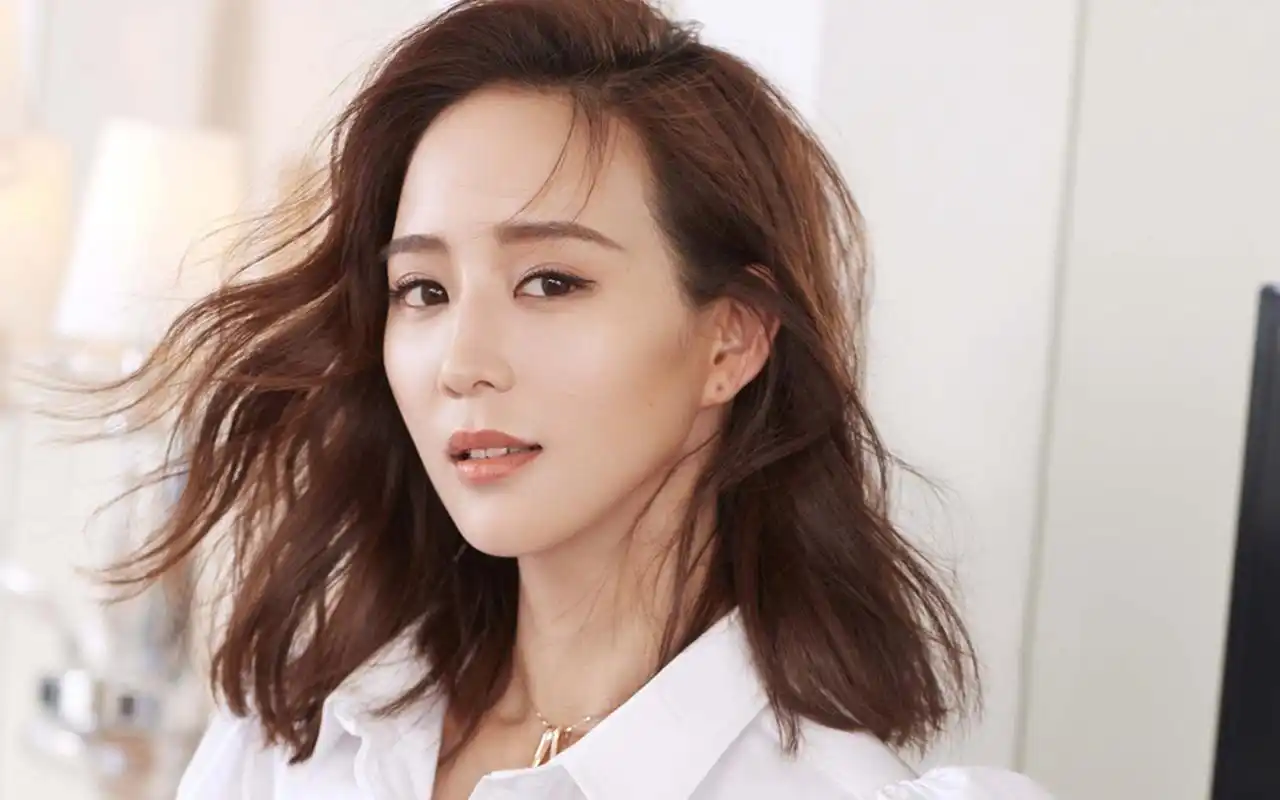 张钧甯知性优雅珠宝写真图片桌面壁纸高清大图预览1920×1200_港台