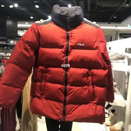 斐乐新款短款羽绒服 02jia_短款羽绒服_斐乐怎么样_时尚_穿搭_上衣
