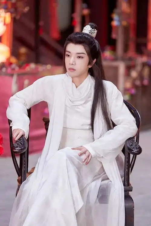 华晨宇萌探探探案2录制花絮公开cos李白古风白衣造型