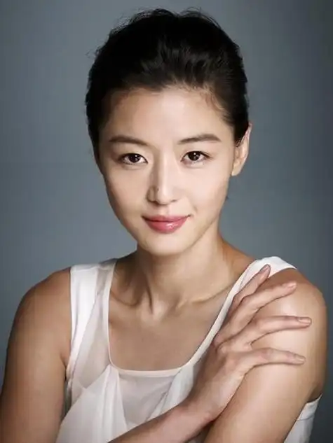 全智贤修图被抓包法令纹,眼袋显老