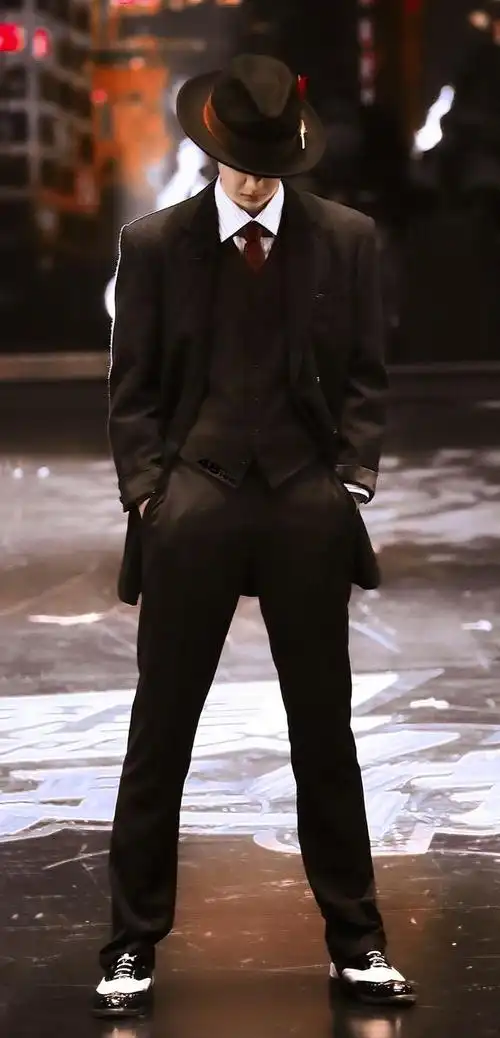 王一博全身照高清壁纸(王一博全身照高清壁纸)-海纳网