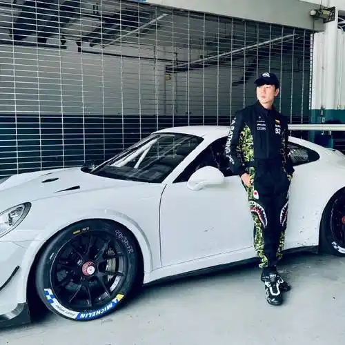 林俊杰铁刘海##何炅林俊杰合照