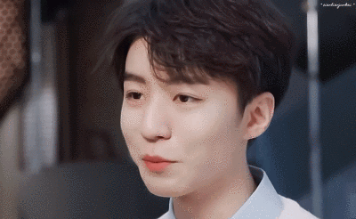 王俊凯笑的动图