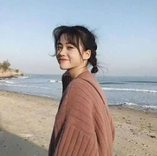 小清新意境女生头像图片背景侧颜阳光天空头像图片