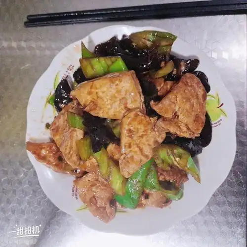 家常小炒豆腐香
