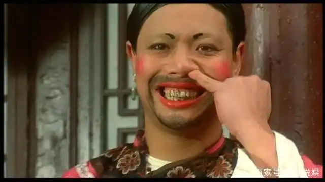 他本是周星驰的高中同学,却被骗男扮女装,"如花"一炮而红!