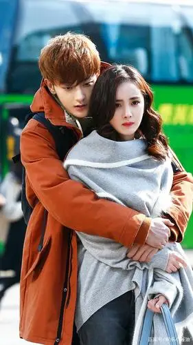 《谈判官》黄子韬杨幂美图分享,虽是"姐弟恋"但感觉好般配!