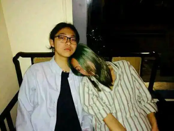 【图】陈粒出柜又被掰直 劈腿香料乐队陈陈陈