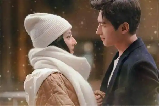 "颜霸夫妇"的电视剧十分出圈,甜甜蜜蜜,就连戏外的糖也很甜!