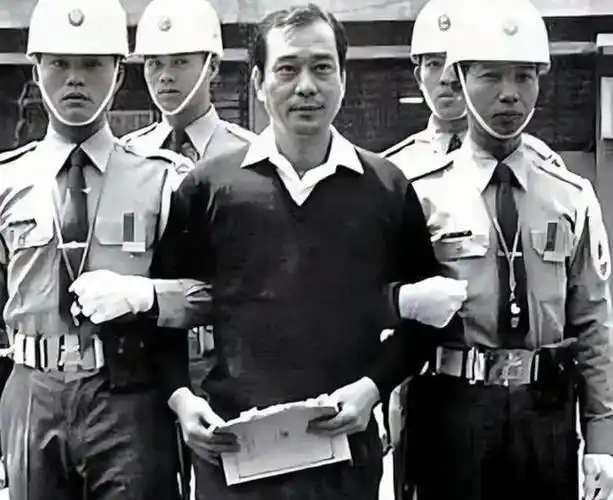 这时候就有人问了,陈启礼已经失势了这么多年,为何出狱还能带领竹联帮