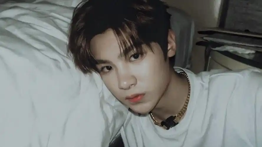 黄明昊抱图dd - 堆糖,美图壁纸兴趣社区