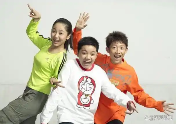 该剧讲述了重组家庭的夏东海和刘梅带着各自的孩子夏雪,夏雨,刘星在同