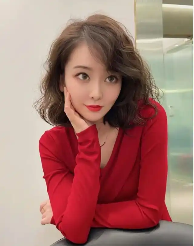 女人40发型别乱剪这3种很适合做完大不一样