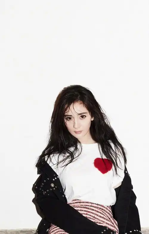 杨幂百变魅力时尚杂志封面大片