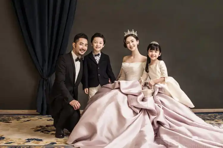 【工笔画】全家福亲子照