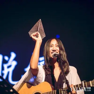 【图】陈粒祝星照片曝光 揭其出柜后被掰直?