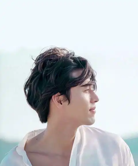 玄彬5款夏日男友照,王子风,运动风任你挑,满满的女友视角