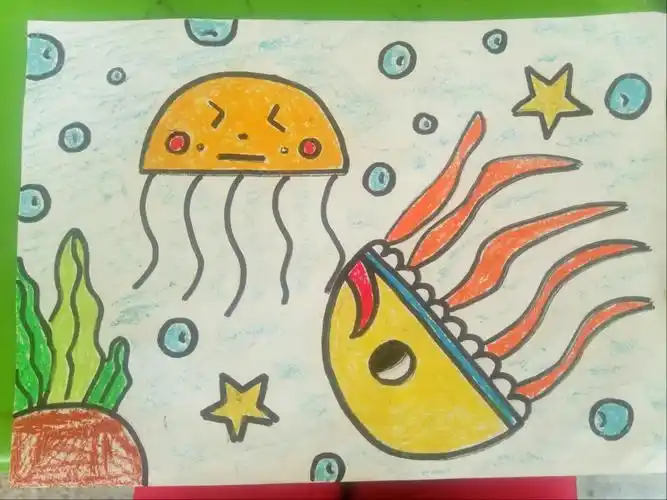 金宝贝幼儿园美术班作品:美丽的水母