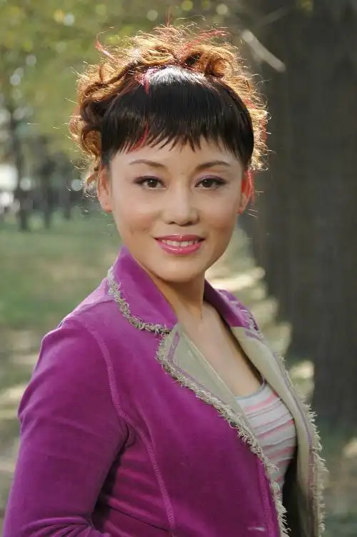 "百变歌后" 胡晓晴