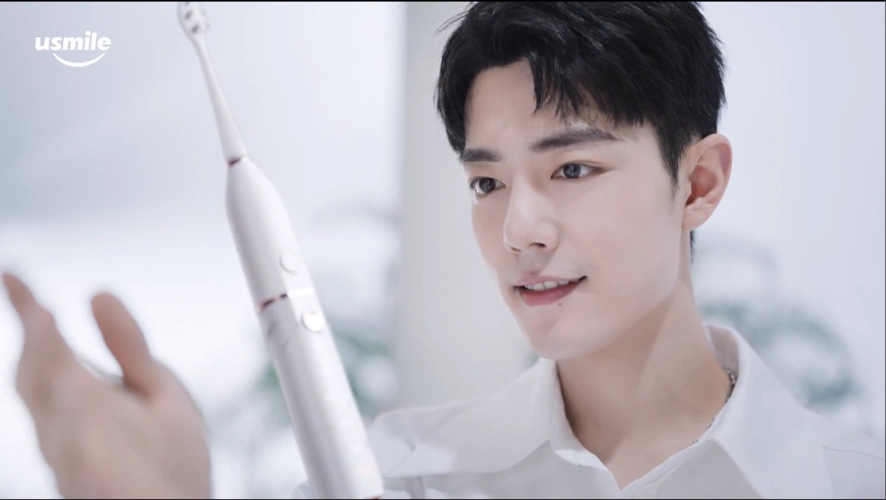 明星丨肖战正式官宣成为usmile全球代言人 2021年第12个代言解锁成功!