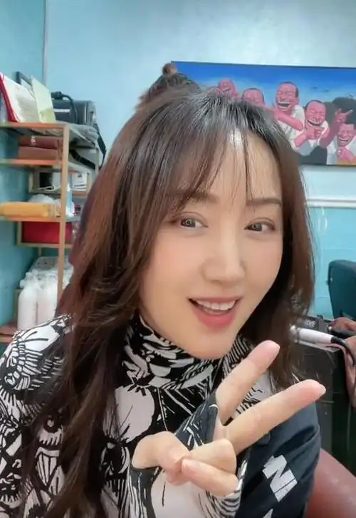 50岁的杨钰莹(杨钰莹素颜是什么样的) - 龙腾网