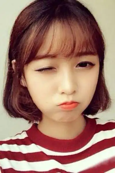 空气刘海短发发型图片 可爱时尚灵动感十足