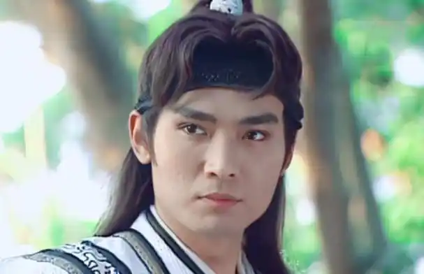 一脸油腻就别硬凹少年感了,5男星告诉你,什么叫鲜衣怒马少年郎