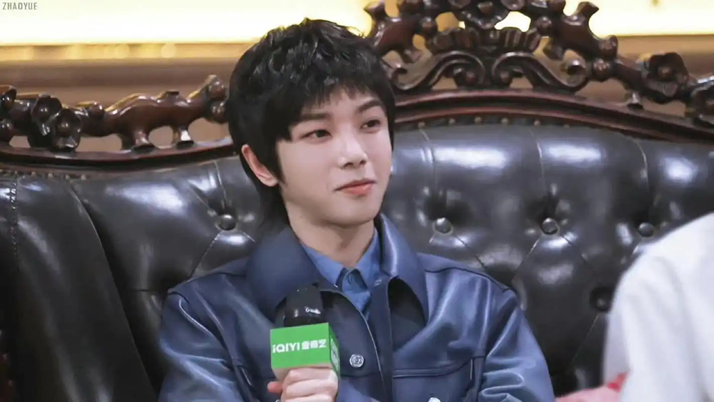 华晨宇yu #可爱到犯规 #治愈系笑容 #华晨宇 #走一起 - 抖音